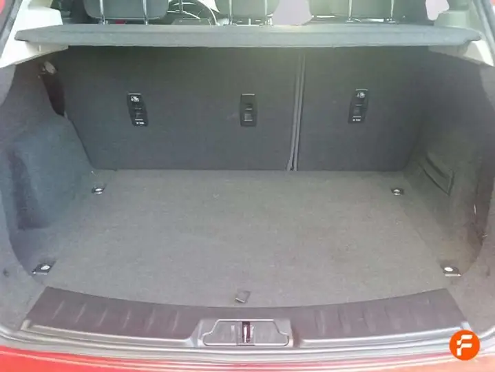 Jaguar E-Pace 2019, foto 31