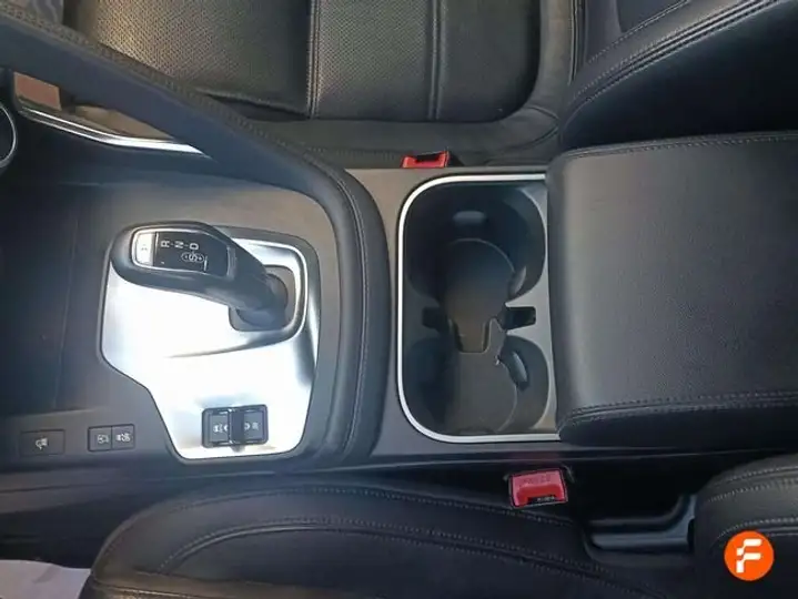 Jaguar E-Pace 2019, foto 28
