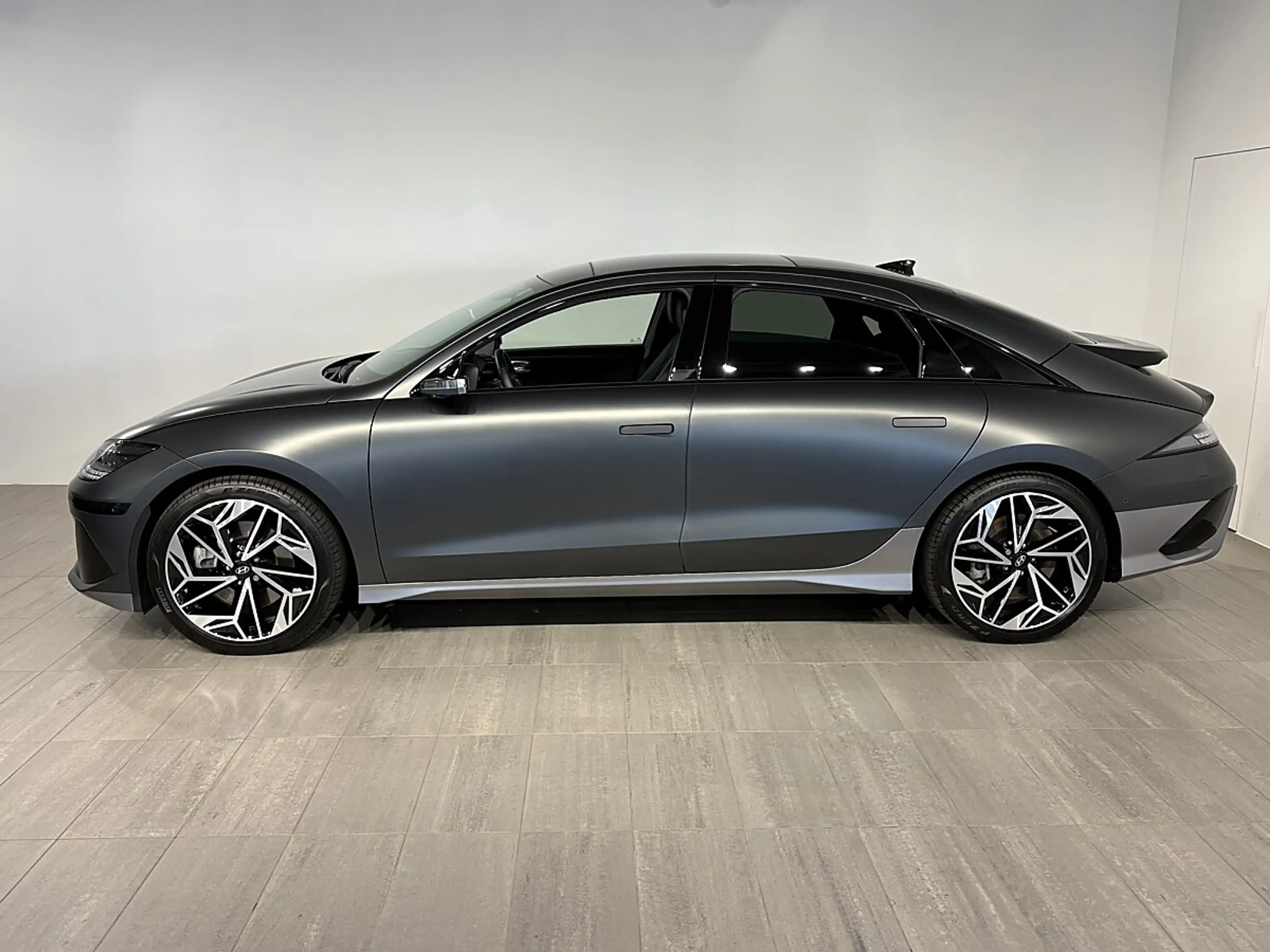 Hyundai IONIQ 6 Ioniq 6 Elektro 77,4kWh 4WD Top Line Long Range... — photo 3