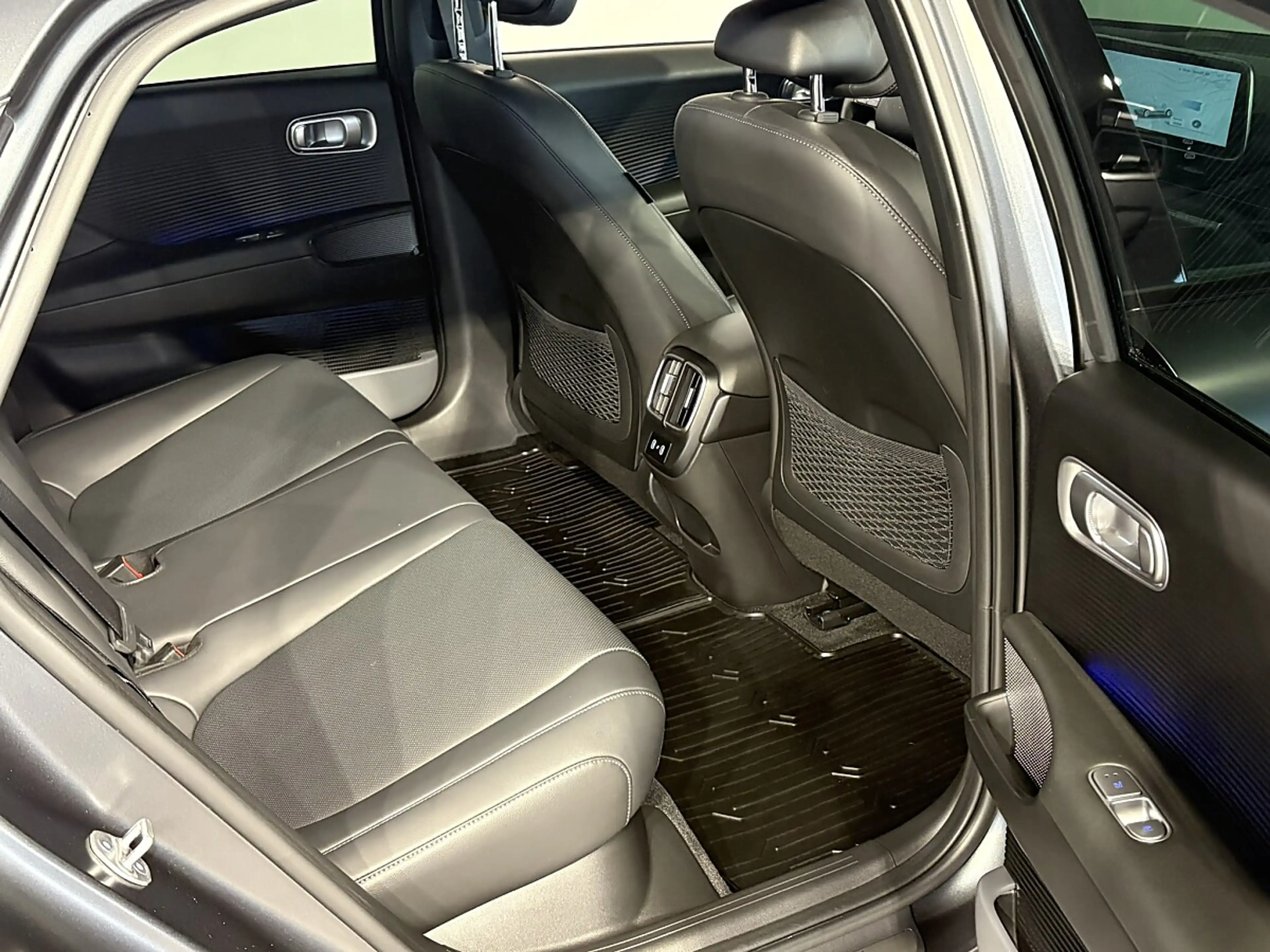 Hyundai IONIQ 6 Ioniq 6 Elektro 77,4kWh 4WD Top Line Long Range... — photo 9