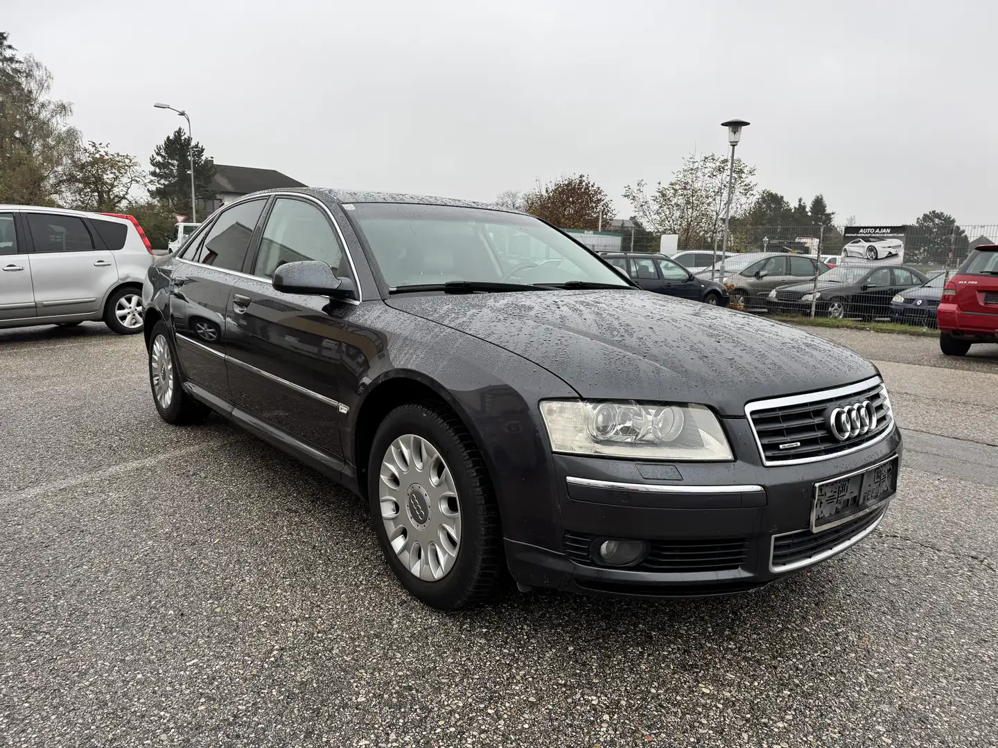 Audi A8 3,0 TDI V6 quattro Tiptronic Grau - 1