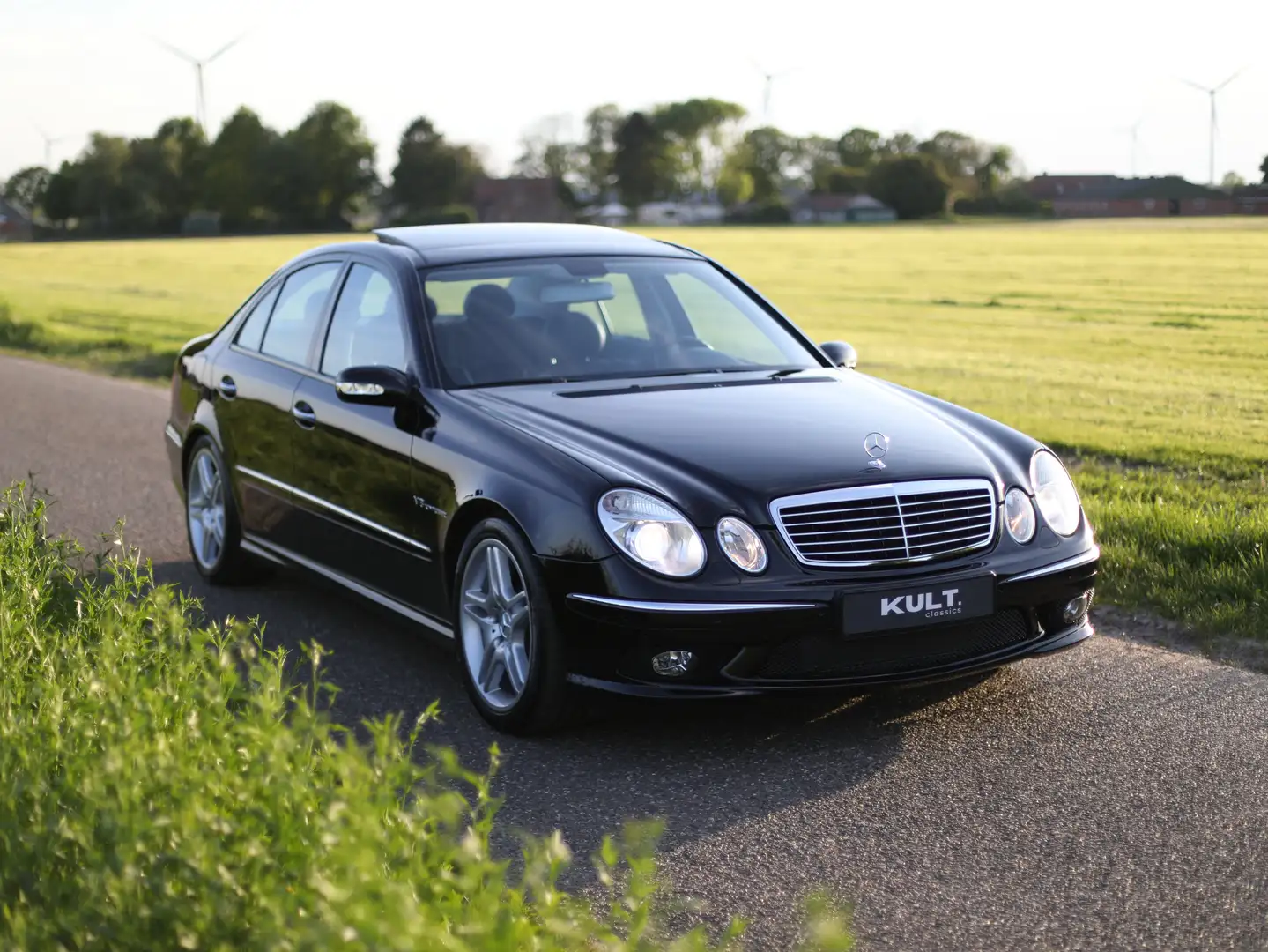 Mercedes-Benz E 55 AMG Voll. Historie | 34.000 km | First Paint | 1.Hand Negru - 1