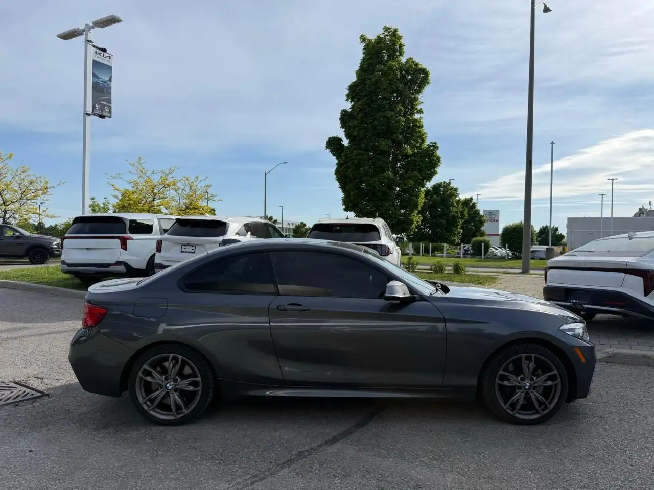 BMW 2 Series photo BMW 2 Series