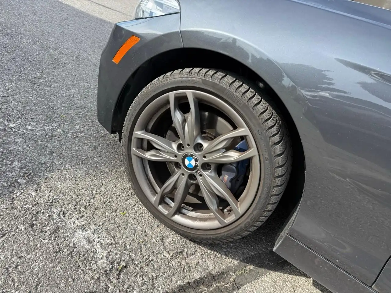 BMW 2 Series photo BMW 2 Series