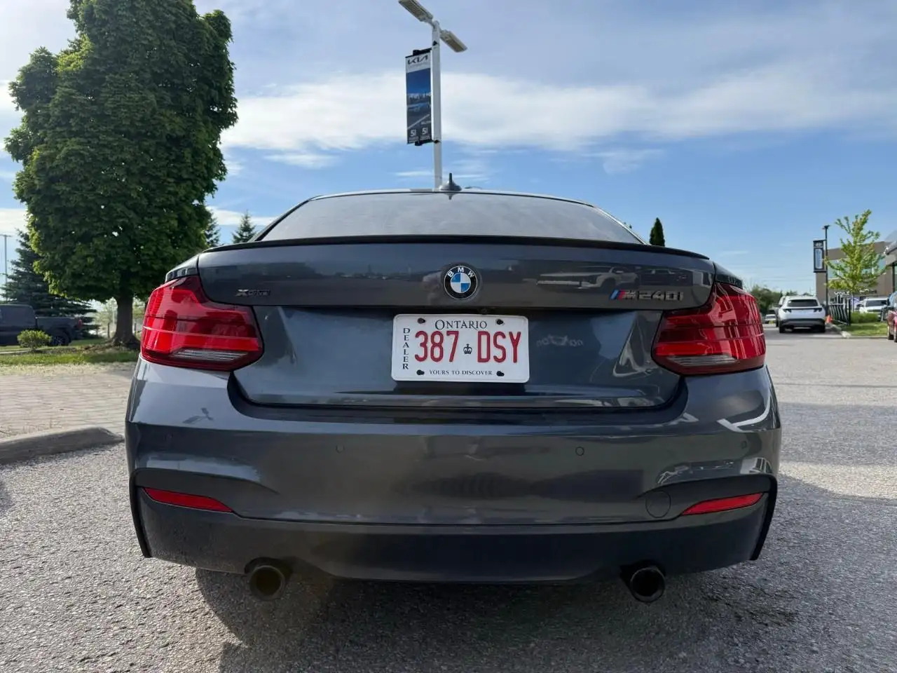 BMW 2 Series photo BMW 2 Series