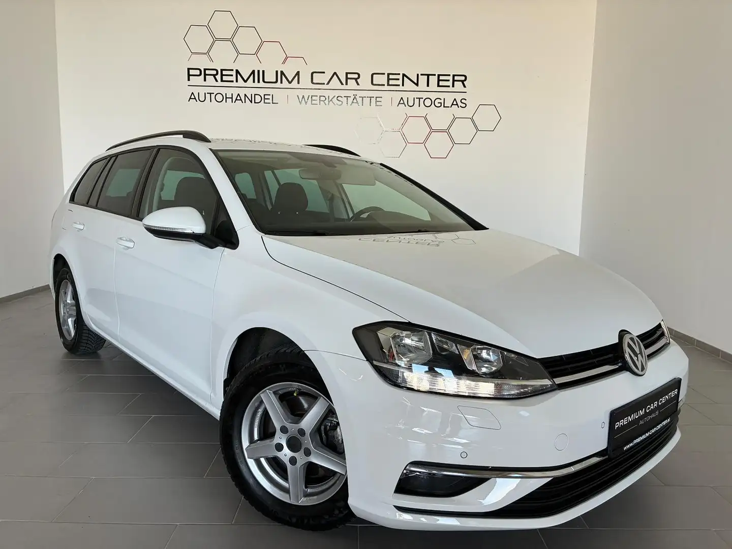Volkswagen Golf Variant Rabbit 40 TDI SCR DIGI-TACHO / LED / ACC / KAMERA Weiß - 1