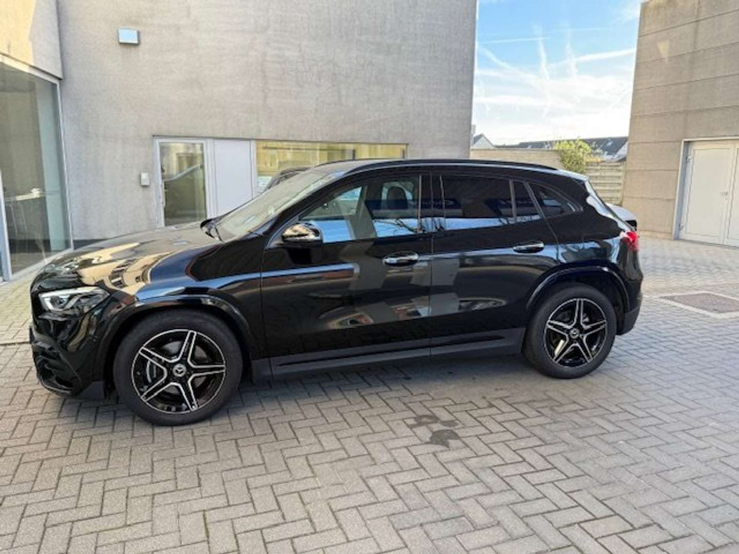 Mercedes GLA 180 AMG Line -  - Joinsteer - #1