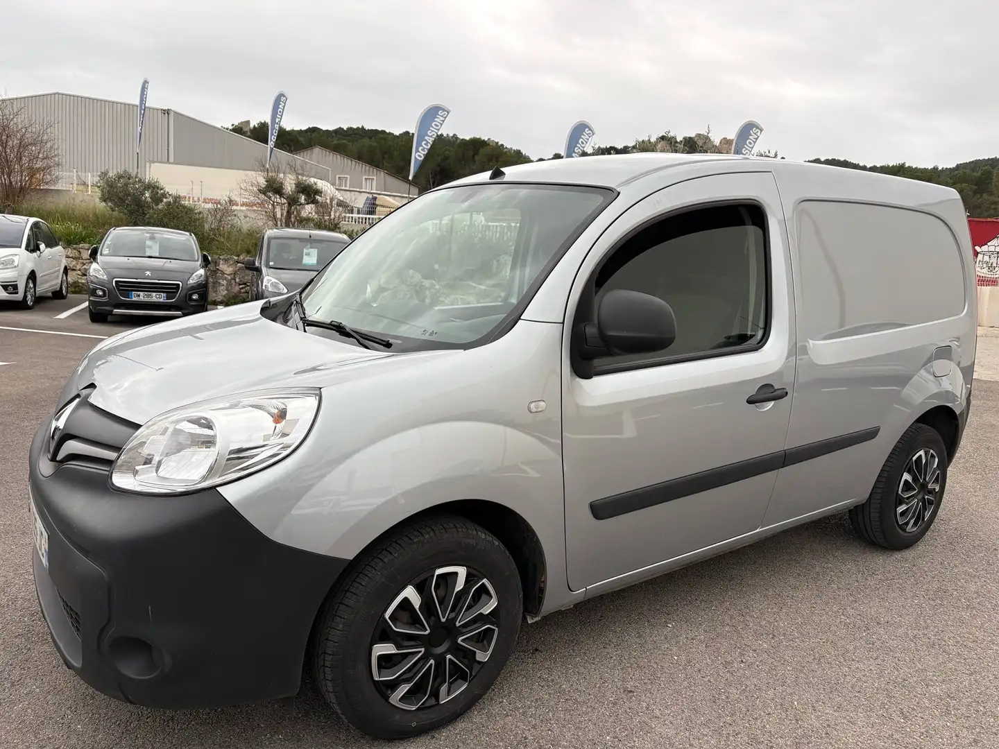 Renault Kangoo Express Blue DCI 95 Grand Confort 3 PL Gris - 2