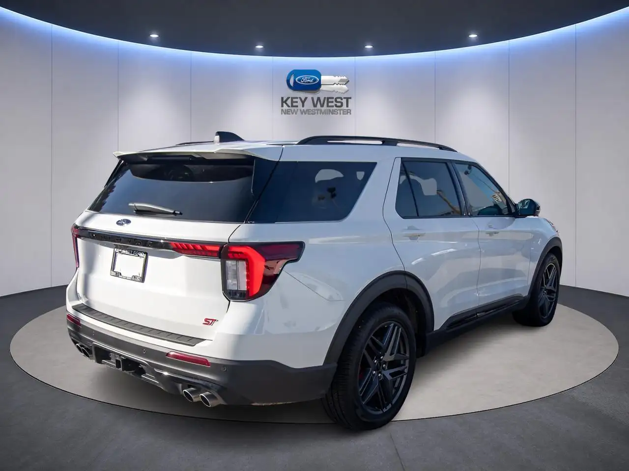 Ford Explorer снимка Ford Explorer