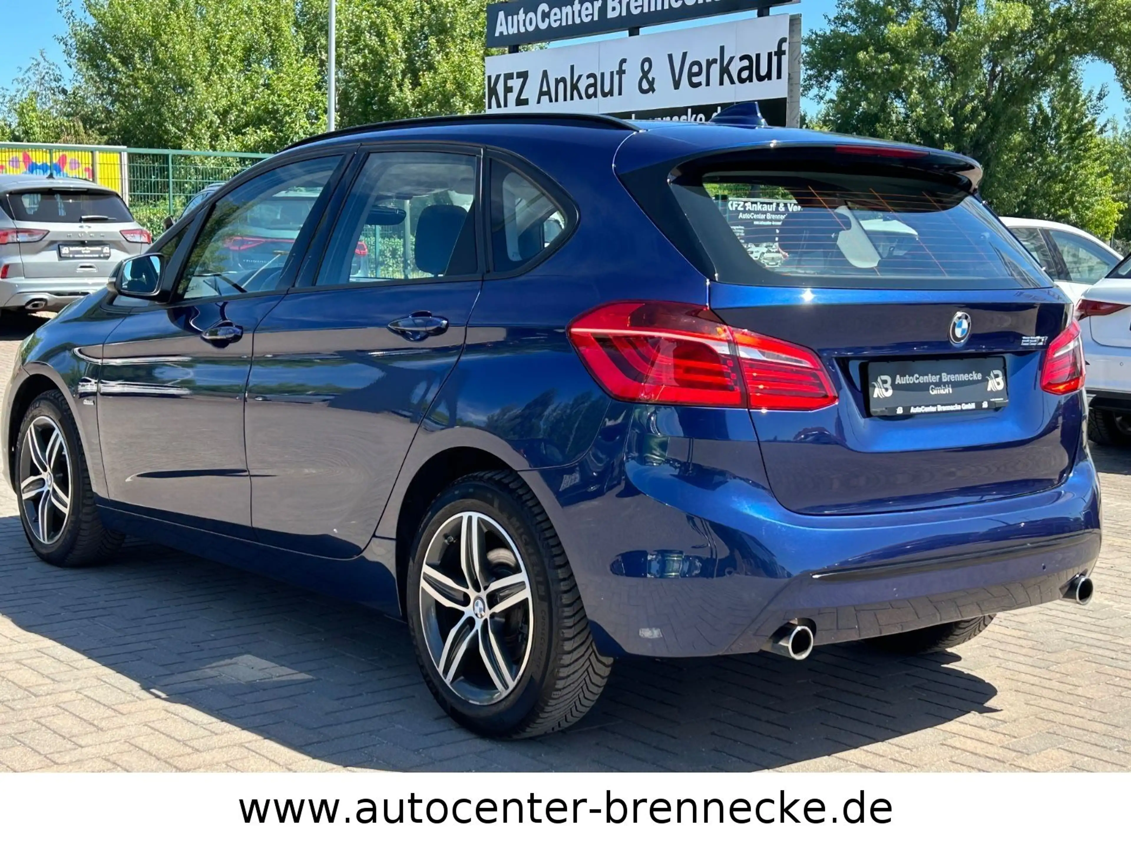 BMW 220 i Active Tourer*1.Hand*Unfallfrei*Scheckheft* — photo 6