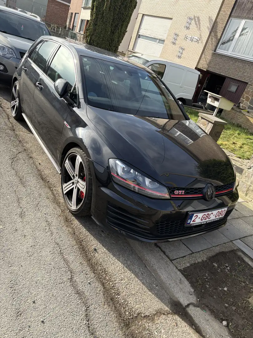 Volkswagen Golf GTI 2.0 TSI Performance - 1