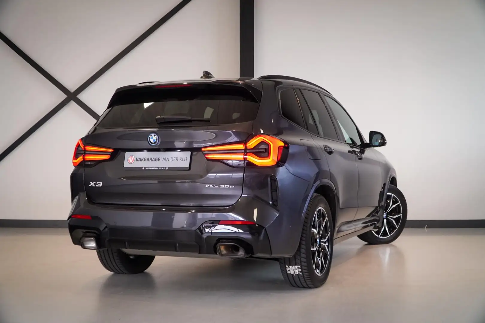 BMW X3 XDrive30e M-Sport | Panorama | Laser | 360 Camera Grau - 2