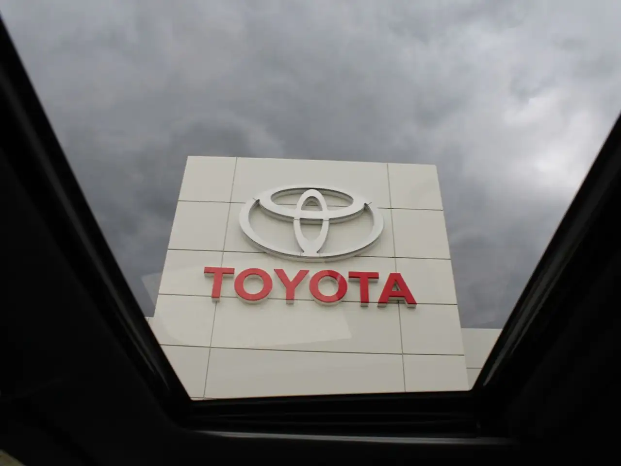 Toyota Tacoma снимка Toyota Tacoma