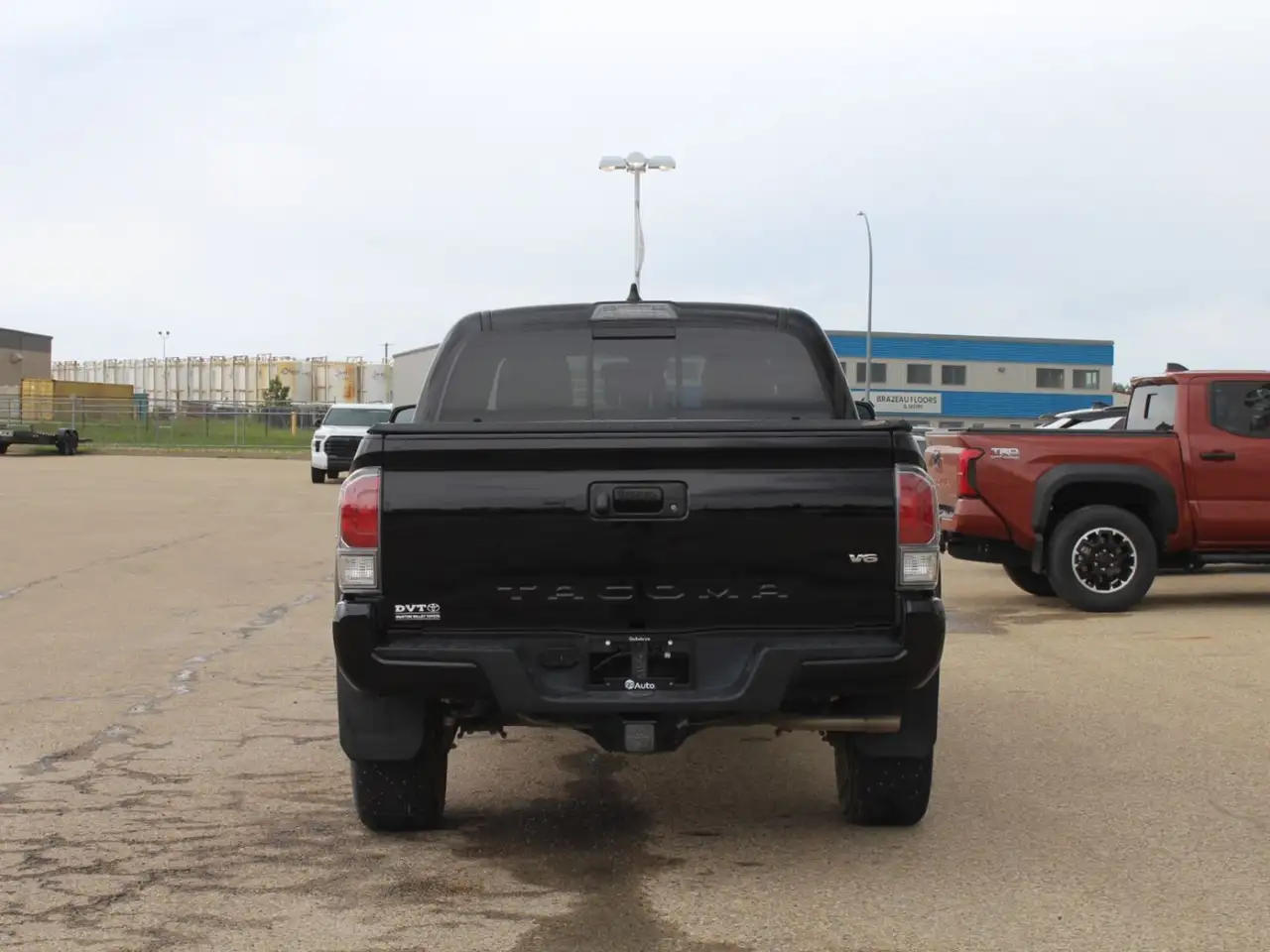 Toyota Tacoma снимка Toyota Tacoma