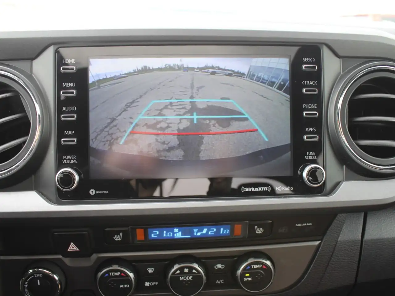 Toyota Tacoma снимка Toyota Tacoma