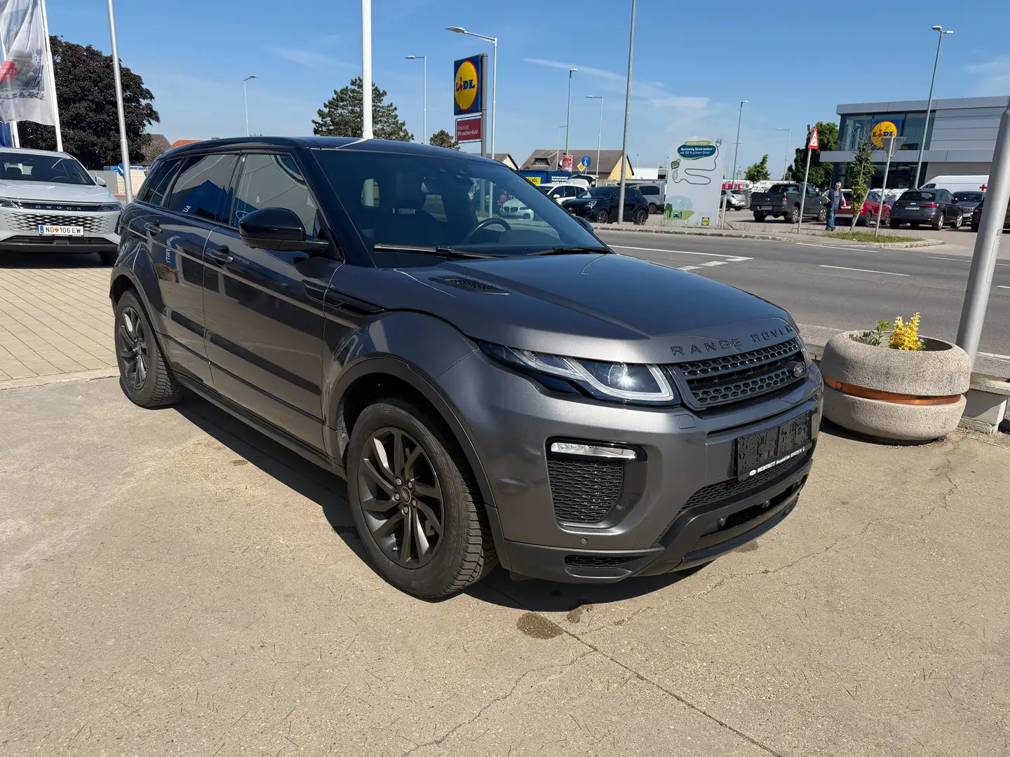 Land Rover Range Rover Evoque SE Dynamic Grau - 1