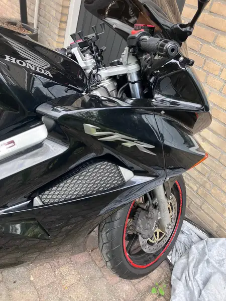 Honda VFR 800 - foto 7