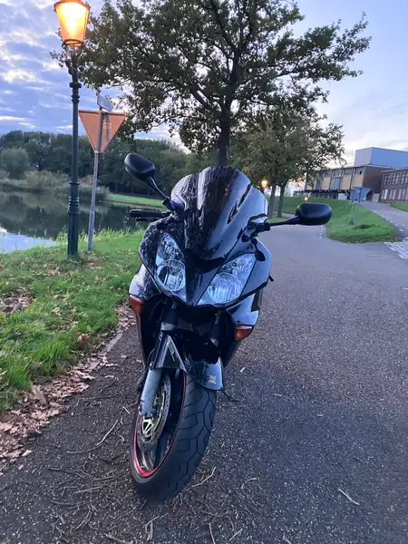 Honda VFR 800 - foto 3