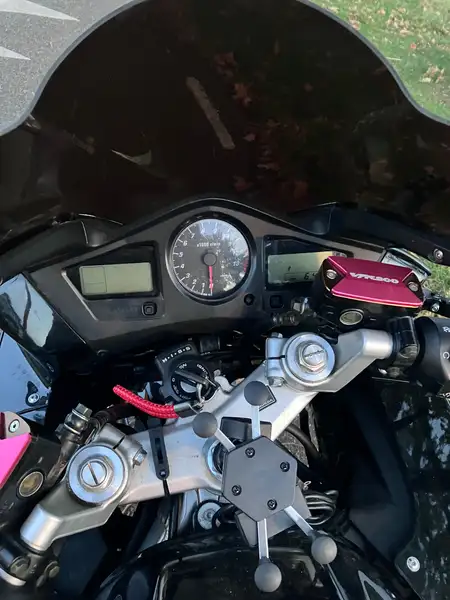 Honda VFR 800 - foto 5