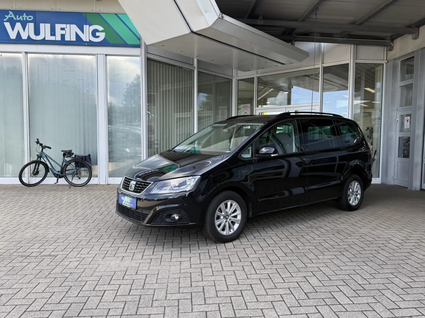SEAT Alhambra 1.4 TSI DSG 7-Sitzer FLA NAVI TEMPOMAT Schwarz - 1