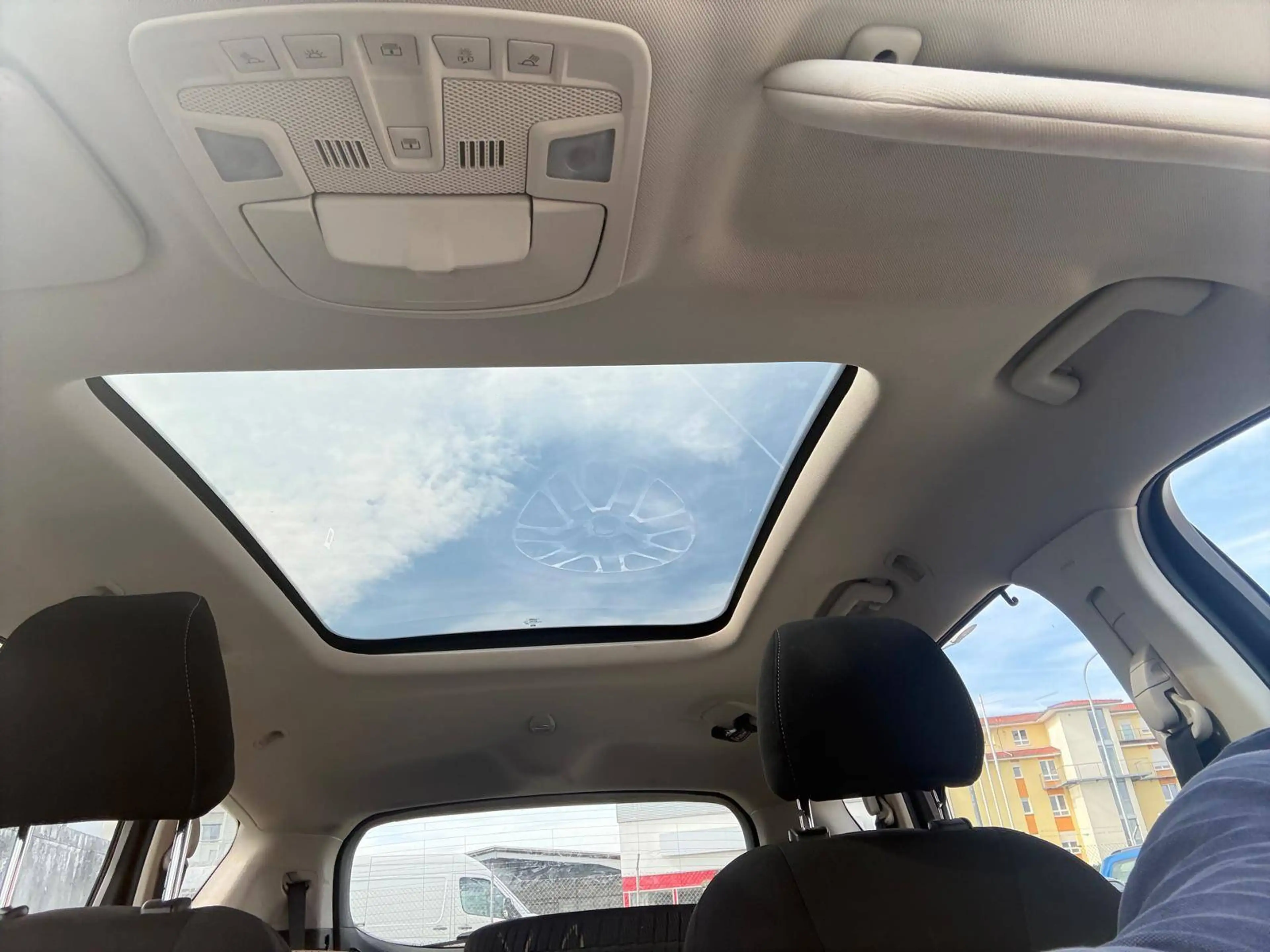 Ford S-Max Titanium*7 Sitze*El.AHK* — photo 8