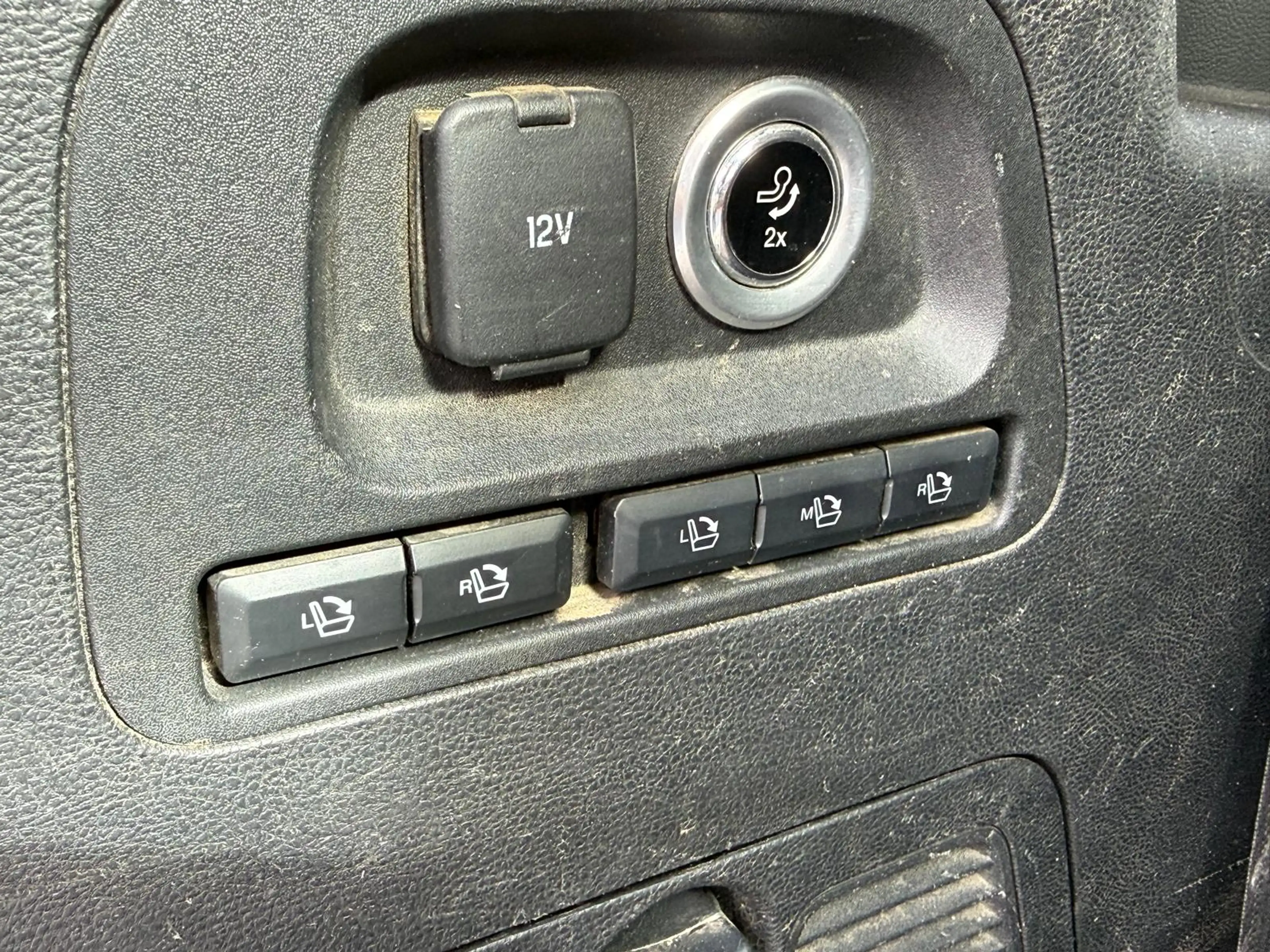 Ford S-Max Titanium*7 Sitze*El.AHK* — photo 12