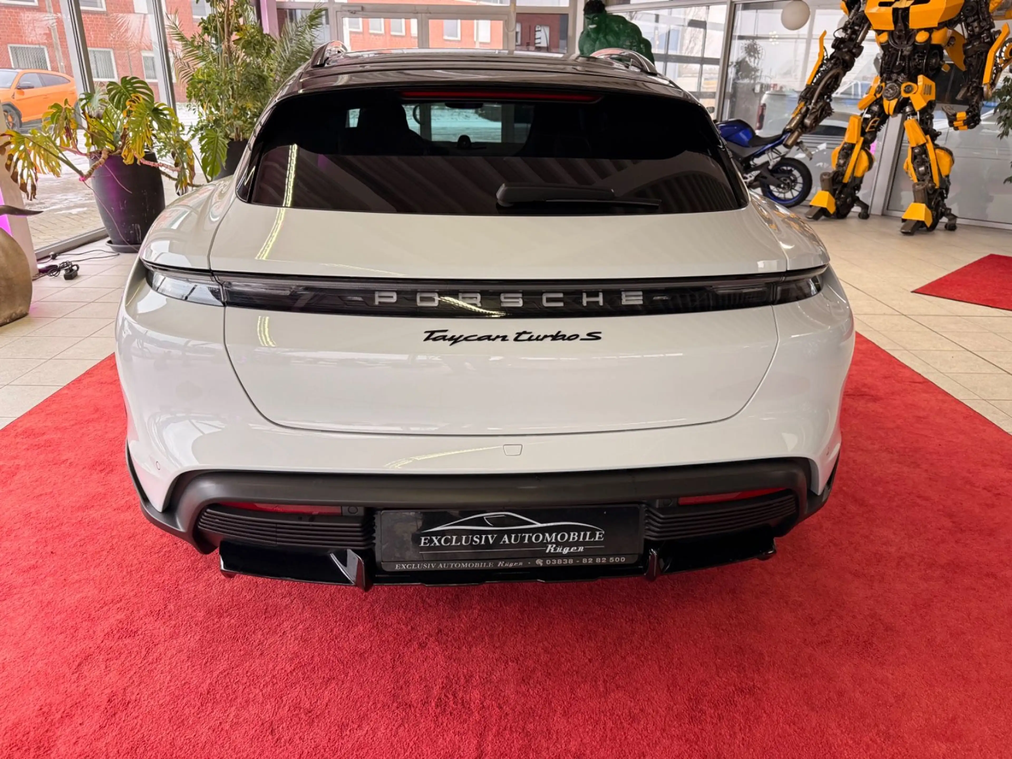 Porsche Taycan Cross Turismo Turbo S Burmester Approved — photo 9