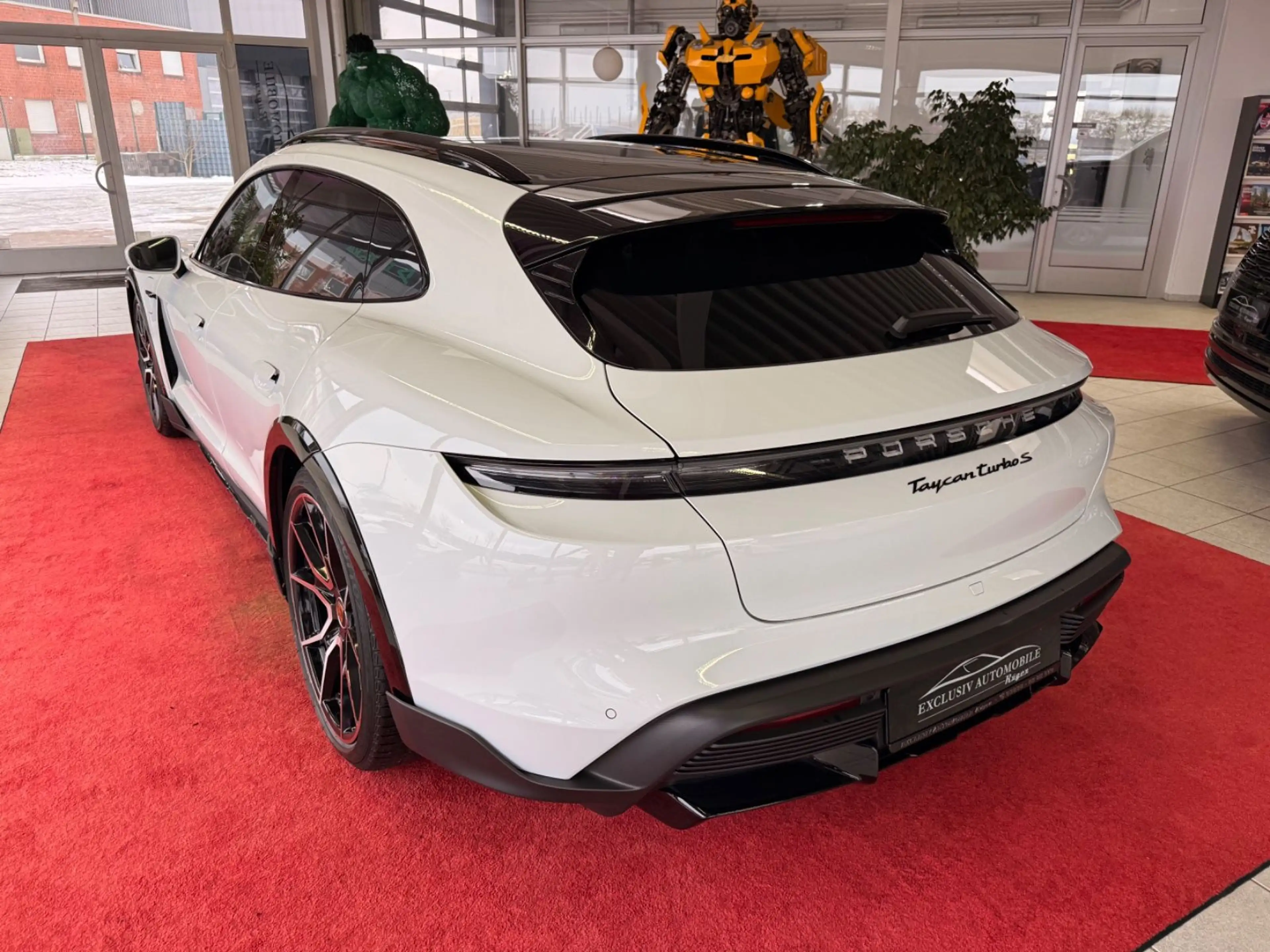 Porsche Taycan Cross Turismo Turbo S Burmester Approved — photo 10