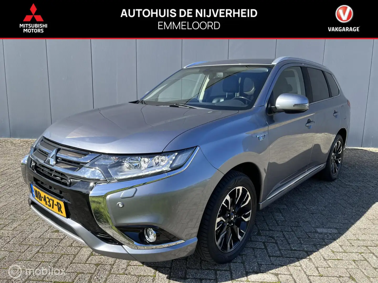 Mitsubishi Outlander 2.0 PHEV Premium tekhaak allseason banden Gris - 1