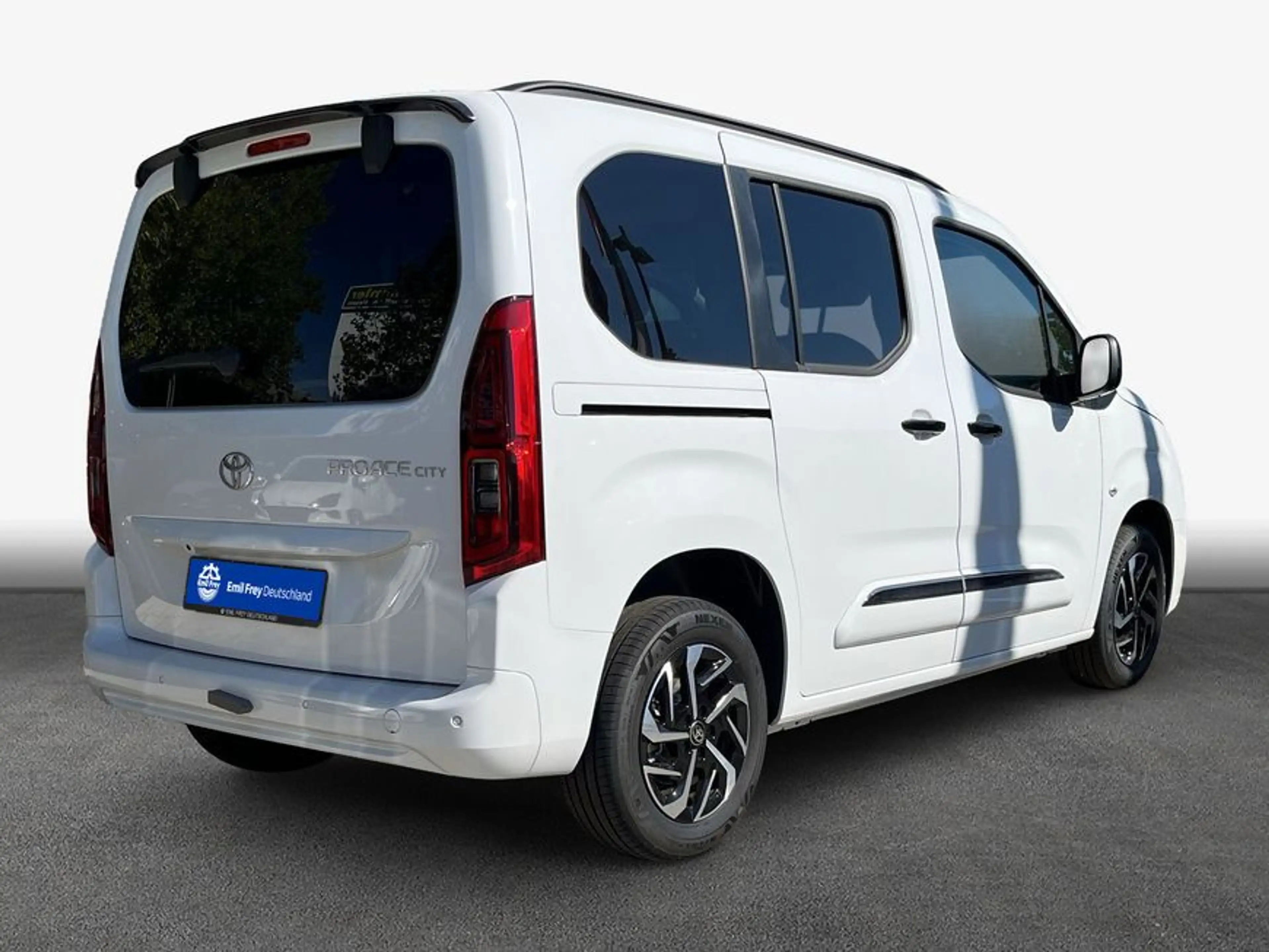 Toyota Proace City Proace City Verso 1.5 D-4D L1 Aut Teamplayer — photo 2