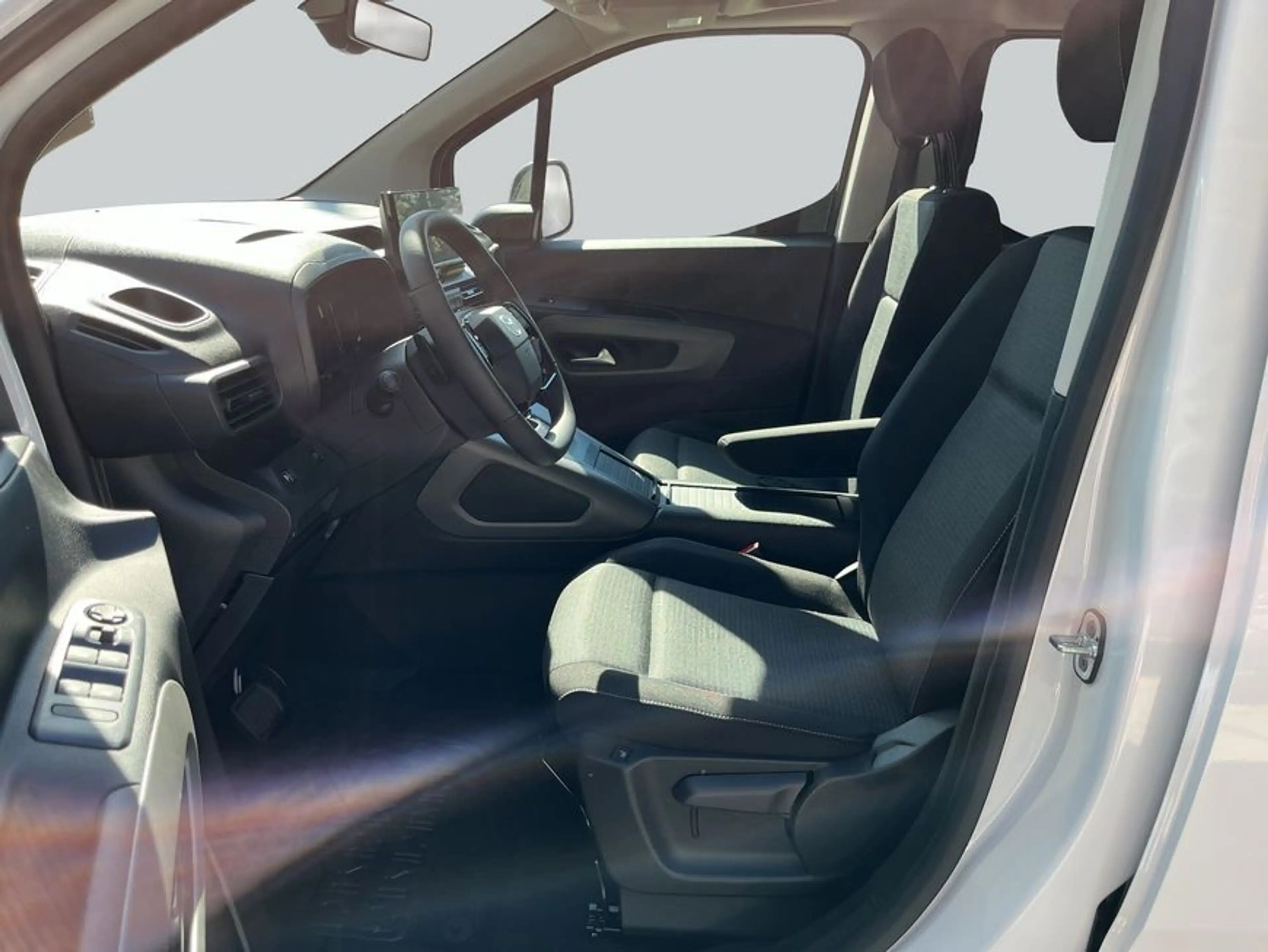 Toyota Proace City Proace City Verso 1.5 D-4D L1 Aut Teamplayer — photo 9