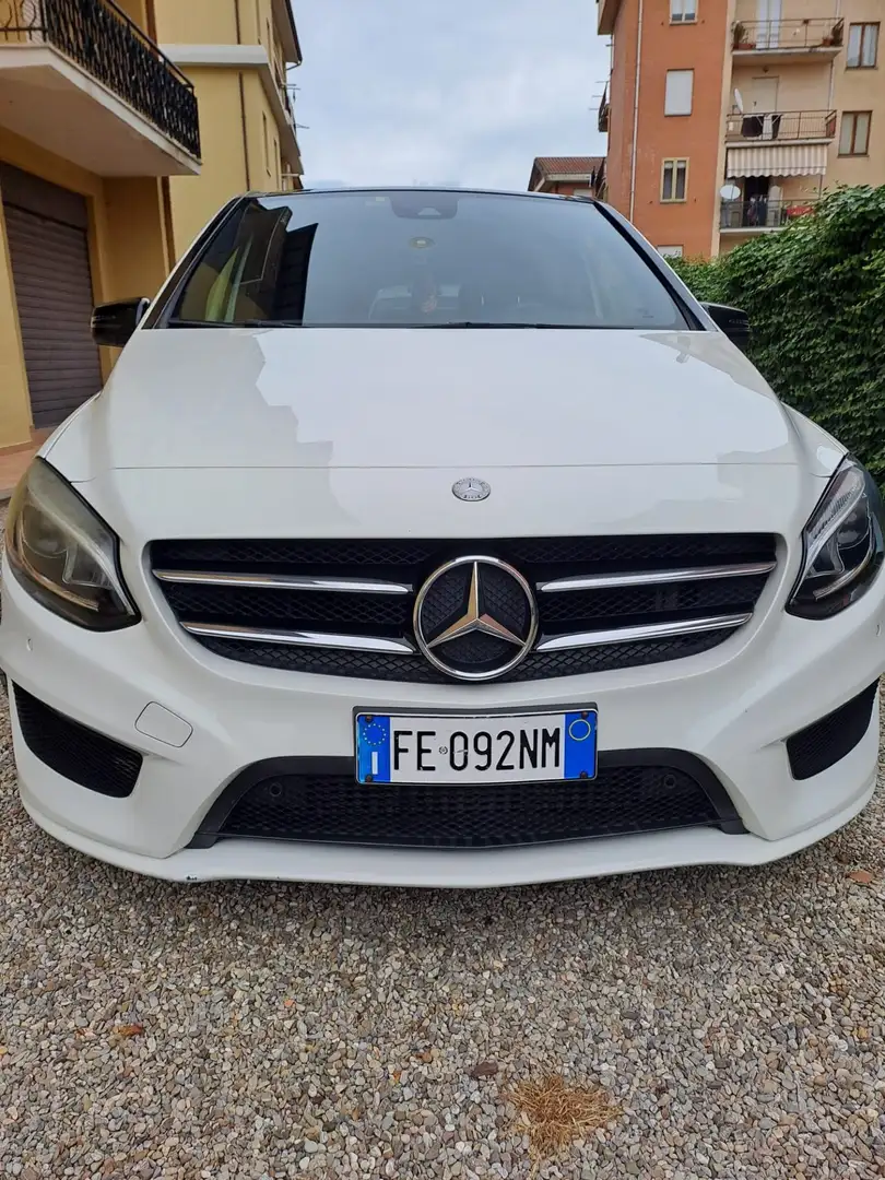 Mercedes-Benz B 200 Premium Amg - 1