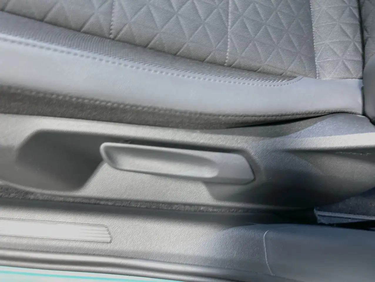 Volkswagen T-Cross 1.5 TSI DSG Style CarPlay ACC LED Navi 12