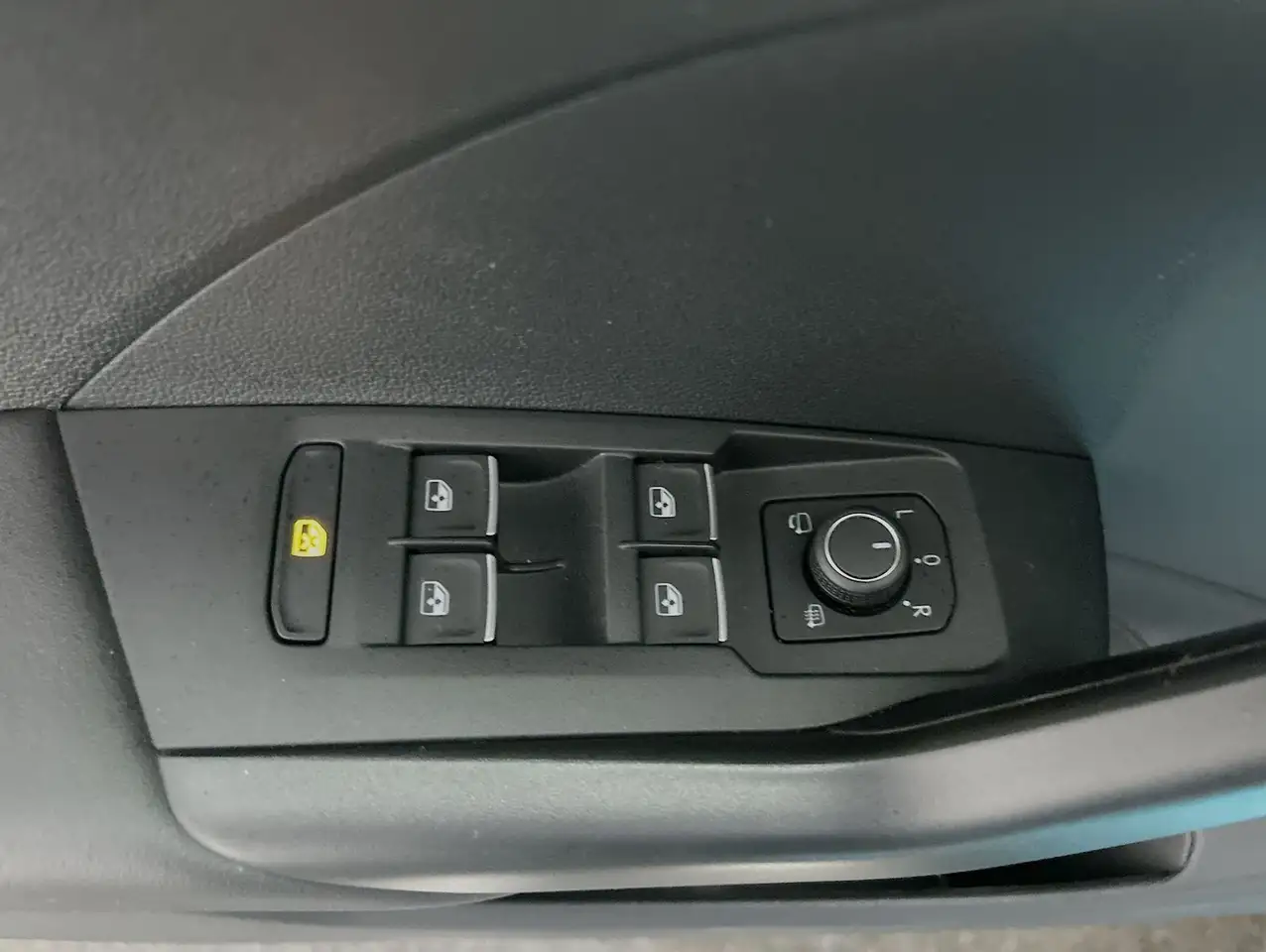 Volkswagen T-Cross 1.5 TSI DSG Style CarPlay ACC LED Navi 13