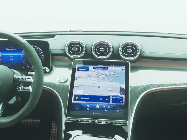 Mercedes-Benz C-Class view 20