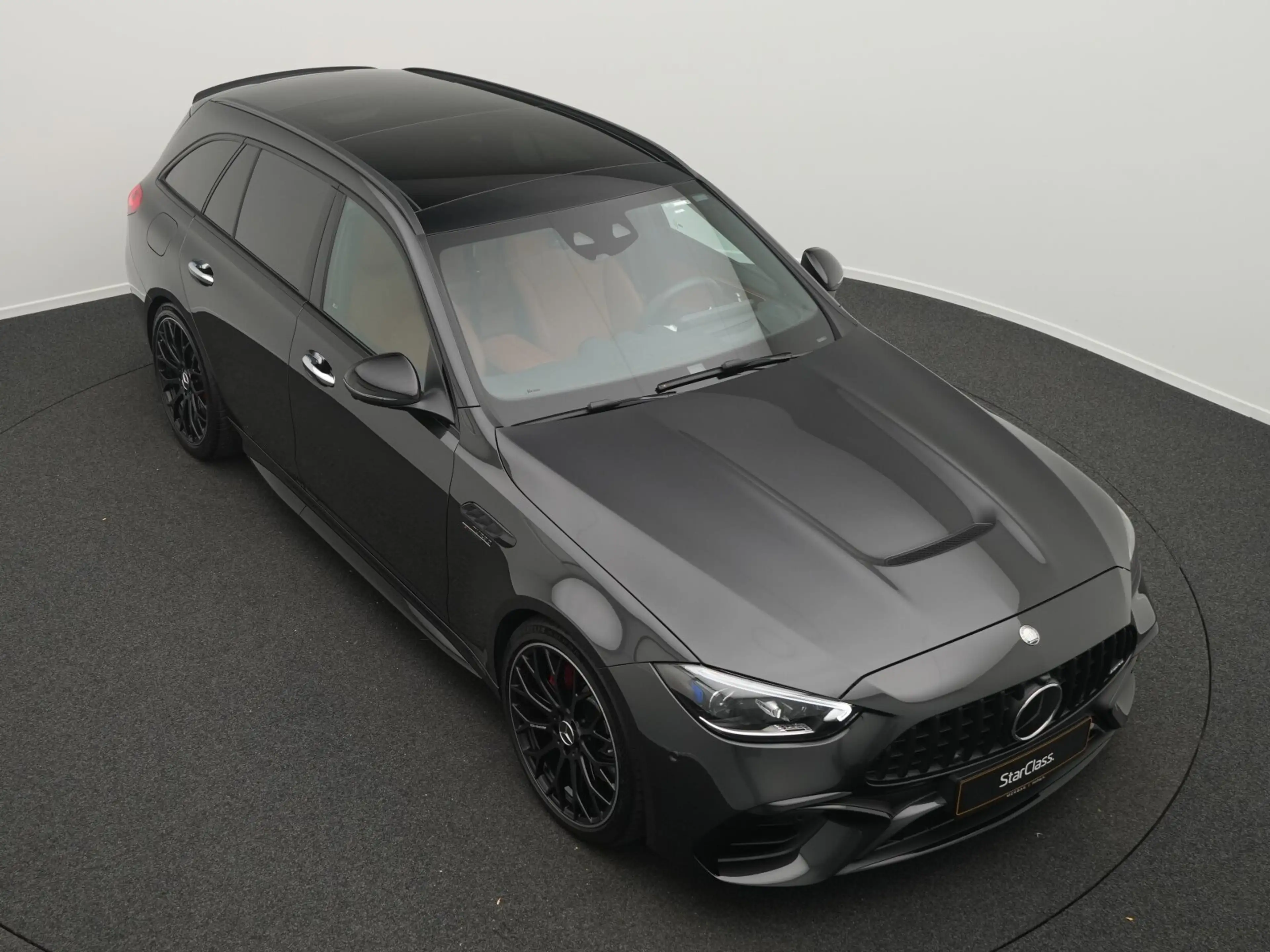 Mercedes-Benz C 63 AMG C 63 AMG T. S E-PERF Digital+Pano+AHK+Night+Burm — photo 12