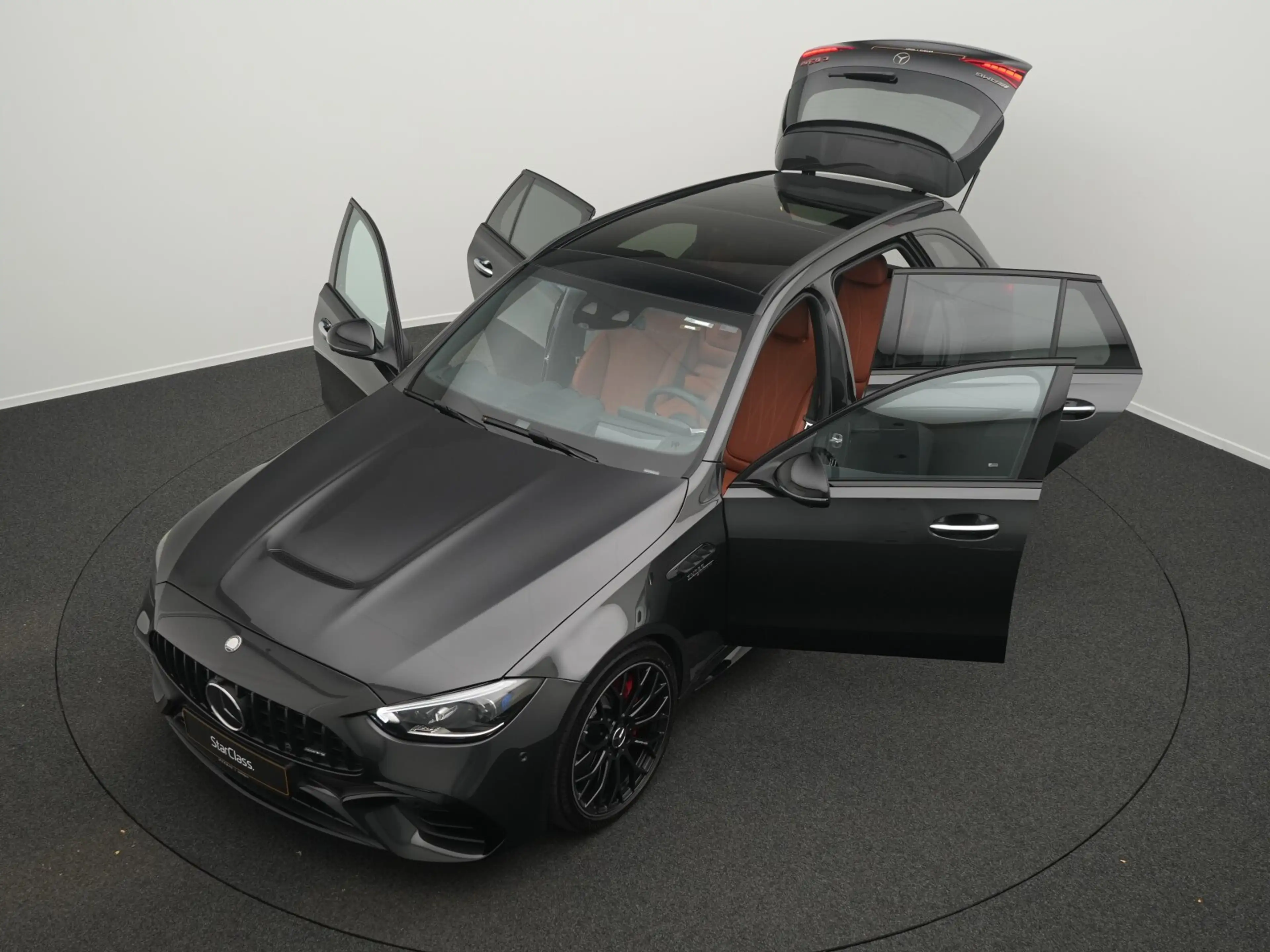 Mercedes-Benz C 63 AMG C 63 AMG T. S E-PERF Digital+Pano+AHK+Night+Burm — photo 14