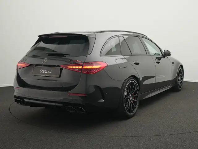 Mercedes-Benz C-Class view 3