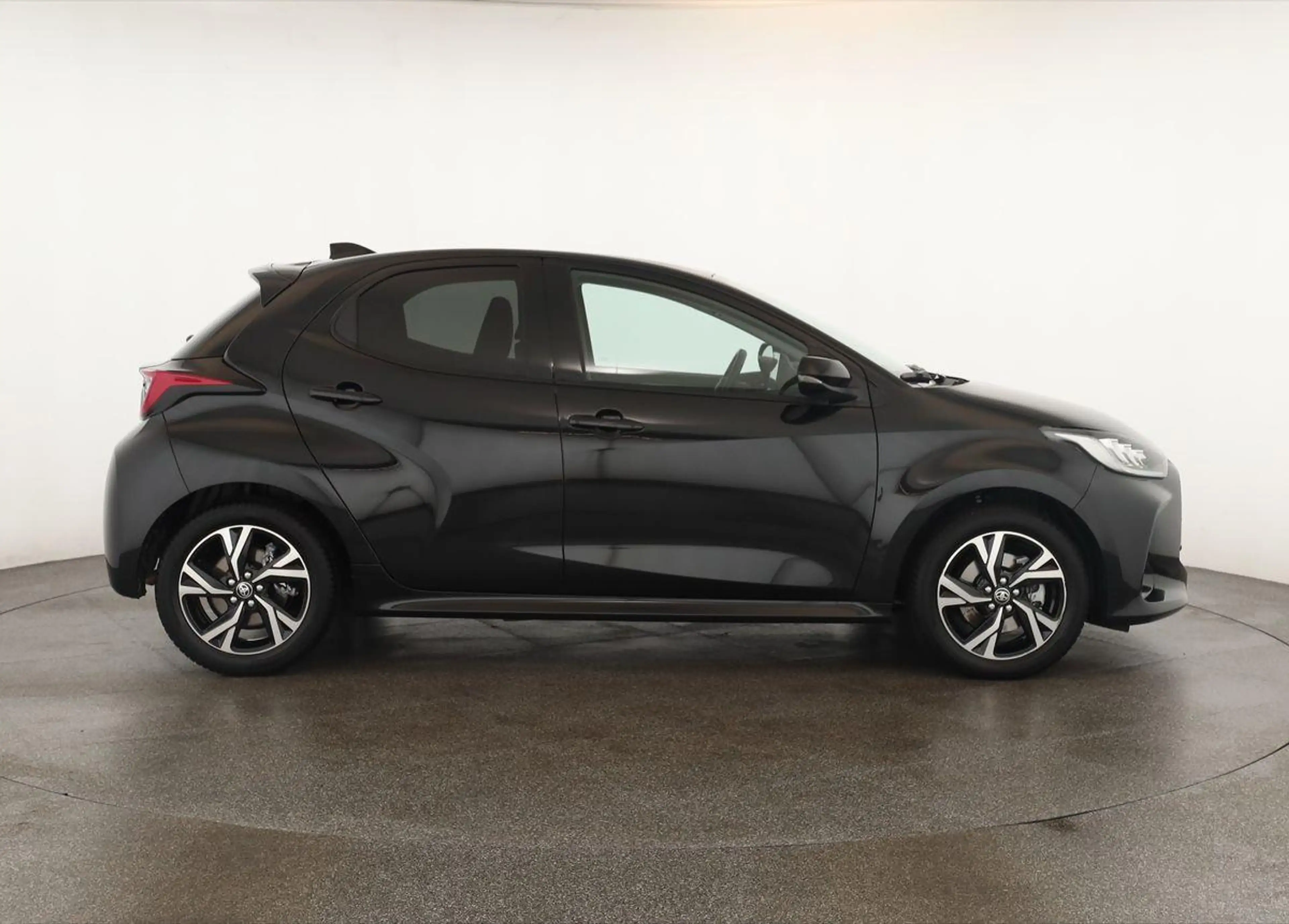 Toyota Yaris Hybrid 116 Teamplayer LED App SHZ Key Kam — photo 4