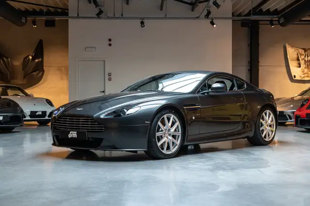 Aston Martin Vantage V8 S 4.7i V8 - Manual