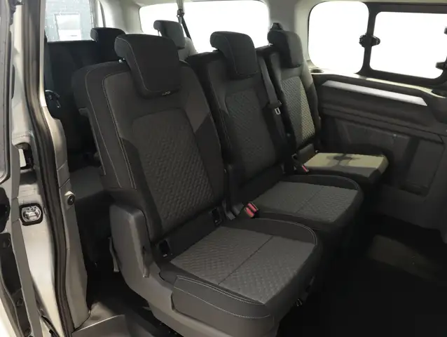 Volkswagen T7 Caravelle VW T7 Caravelle Life LR TDI 4MOTION Ansicht 9