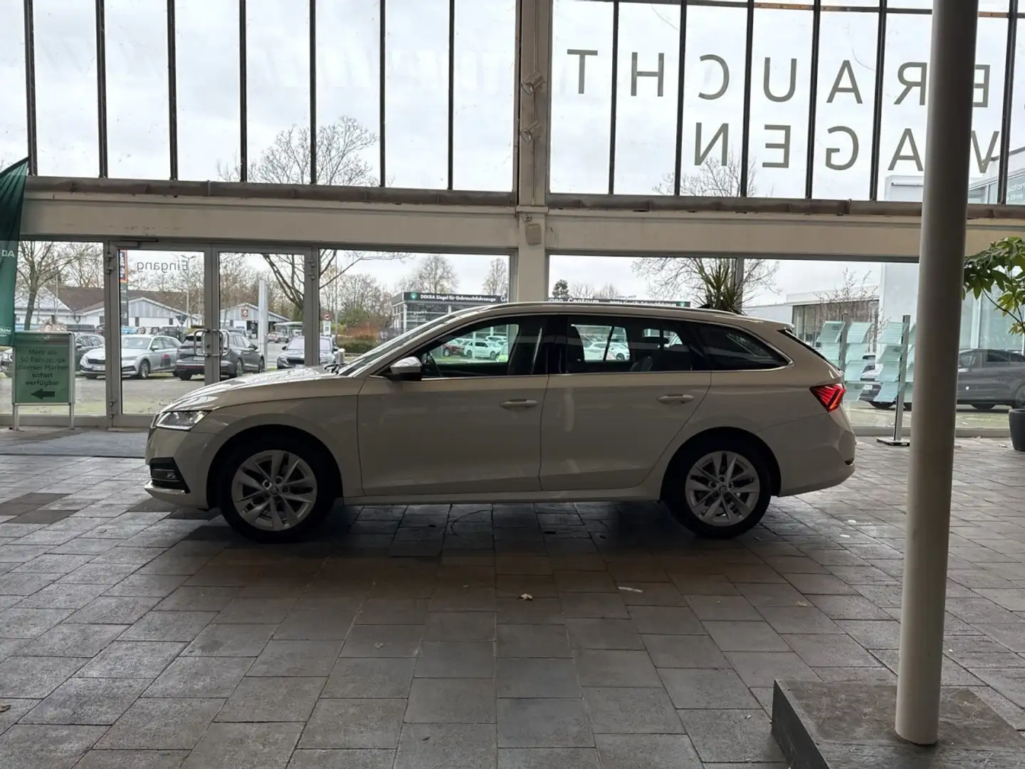Skoda Octavia Combi 2.0 TDI DPF Style (EURO 6d) Klima Navi Blanc - 2