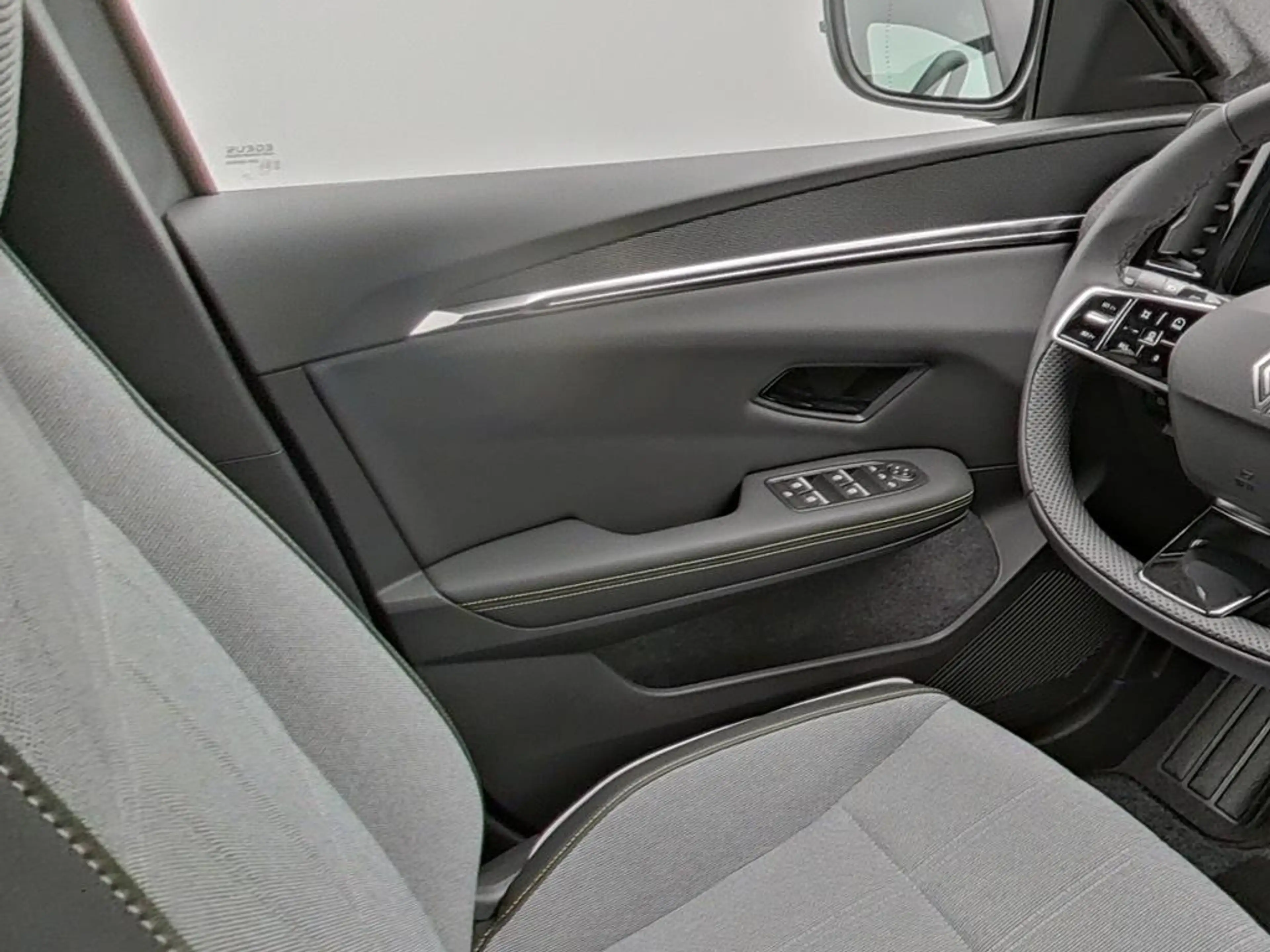 Renault Scenic 100% ele Techno 170 Comfort Range — photo 15