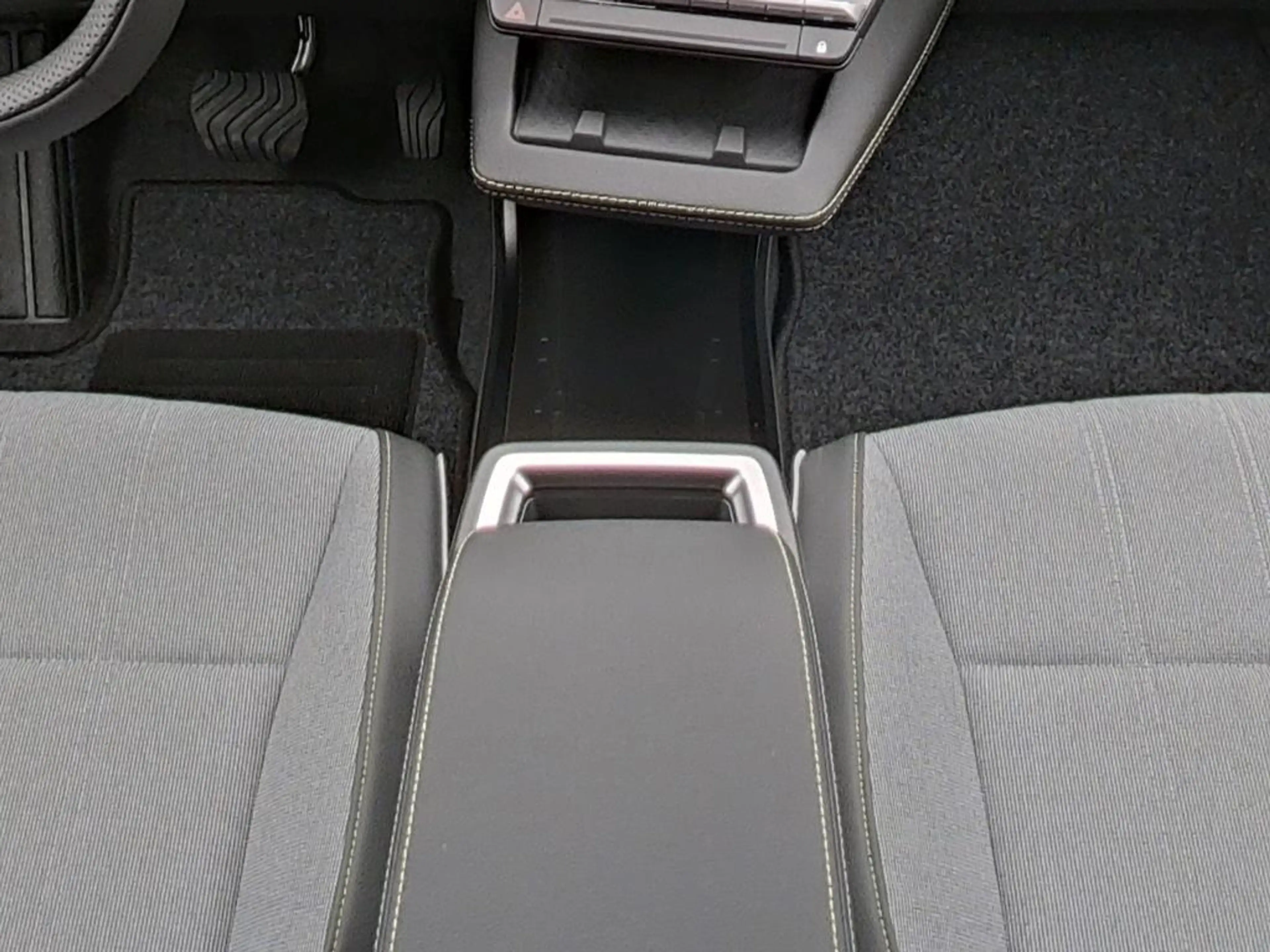 Renault Scenic 100% ele Techno 170 Comfort Range — photo 14