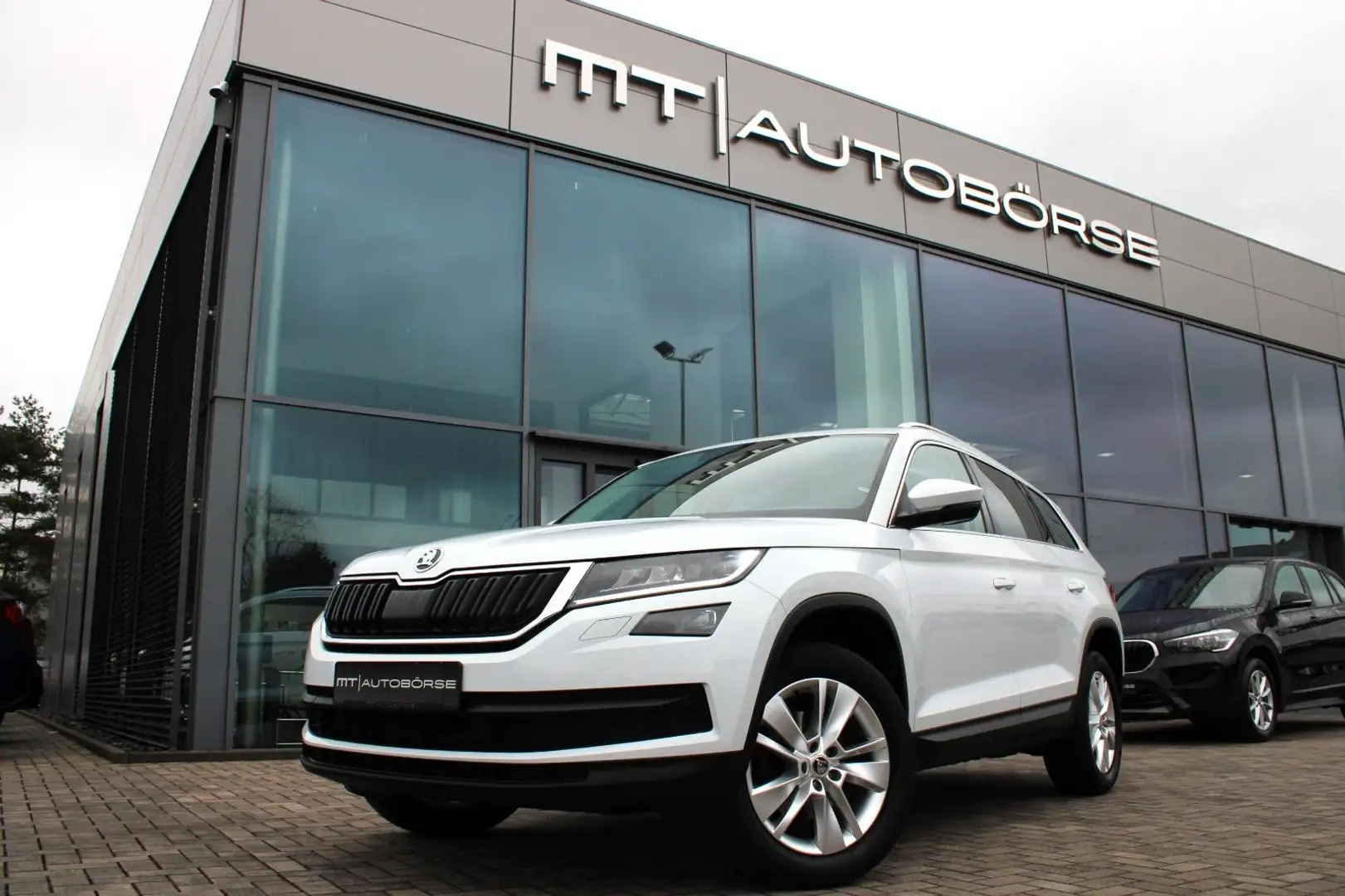 Skoda Kodiaq KODIAQ 1.5 TSI DSG *STYLE* ACC+VIRTUAL+LEDER+18" Weiß - 1