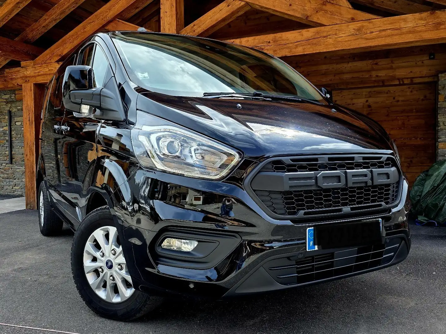 Ford Transit Custom CA 300 L1H1 2.0 ECOBLUE 130 LIMITED - 1