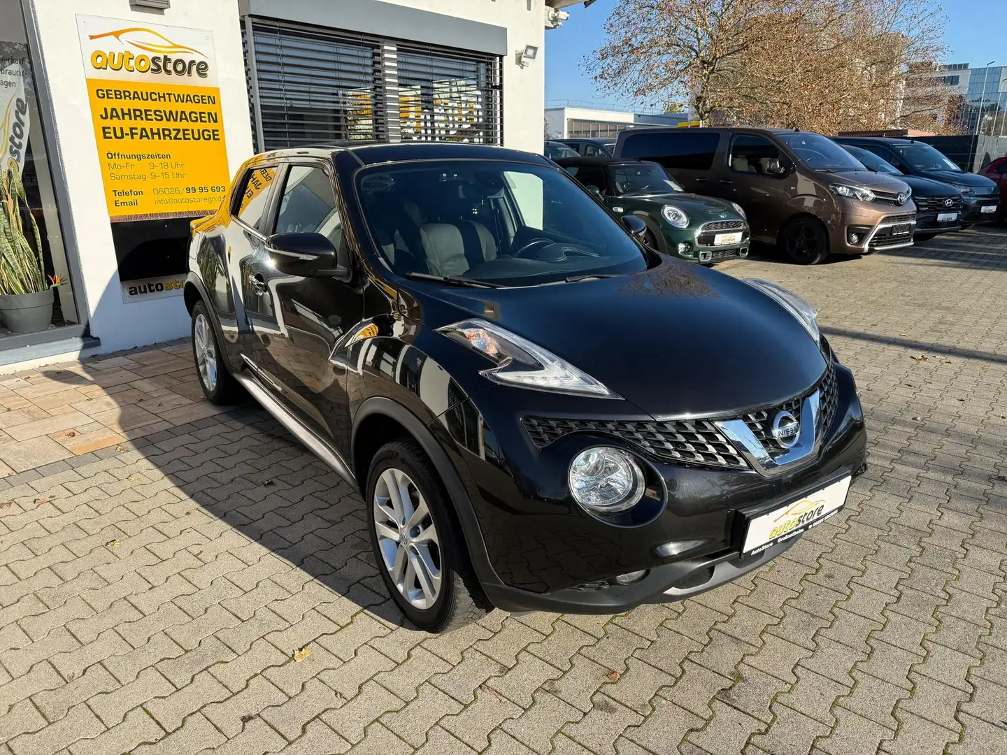 Nissan Juke N-Connecta 1.5 dCi 4x2 81 kW (110 PS), Schalt. ... Noir - 2