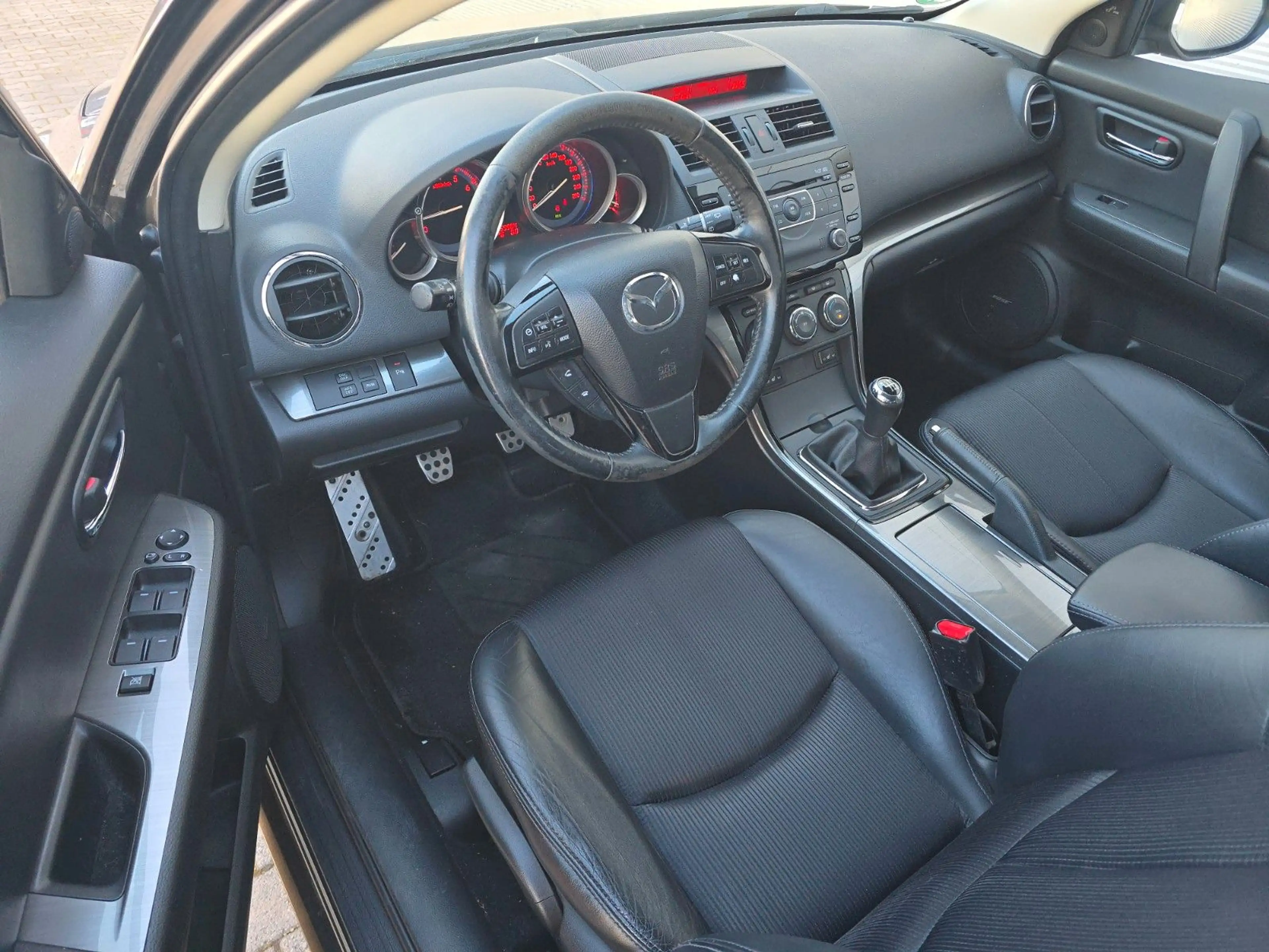 Mazda 6 2.0 Sports-Line — photo 15