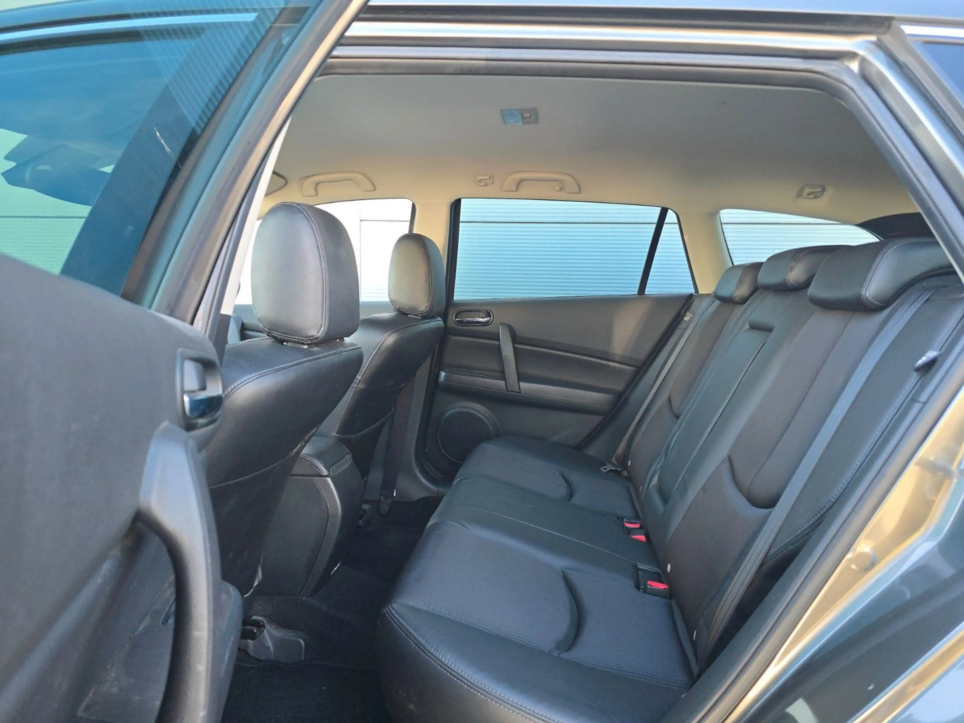 Mazda 6 2.0 Sports-Line — photo 12