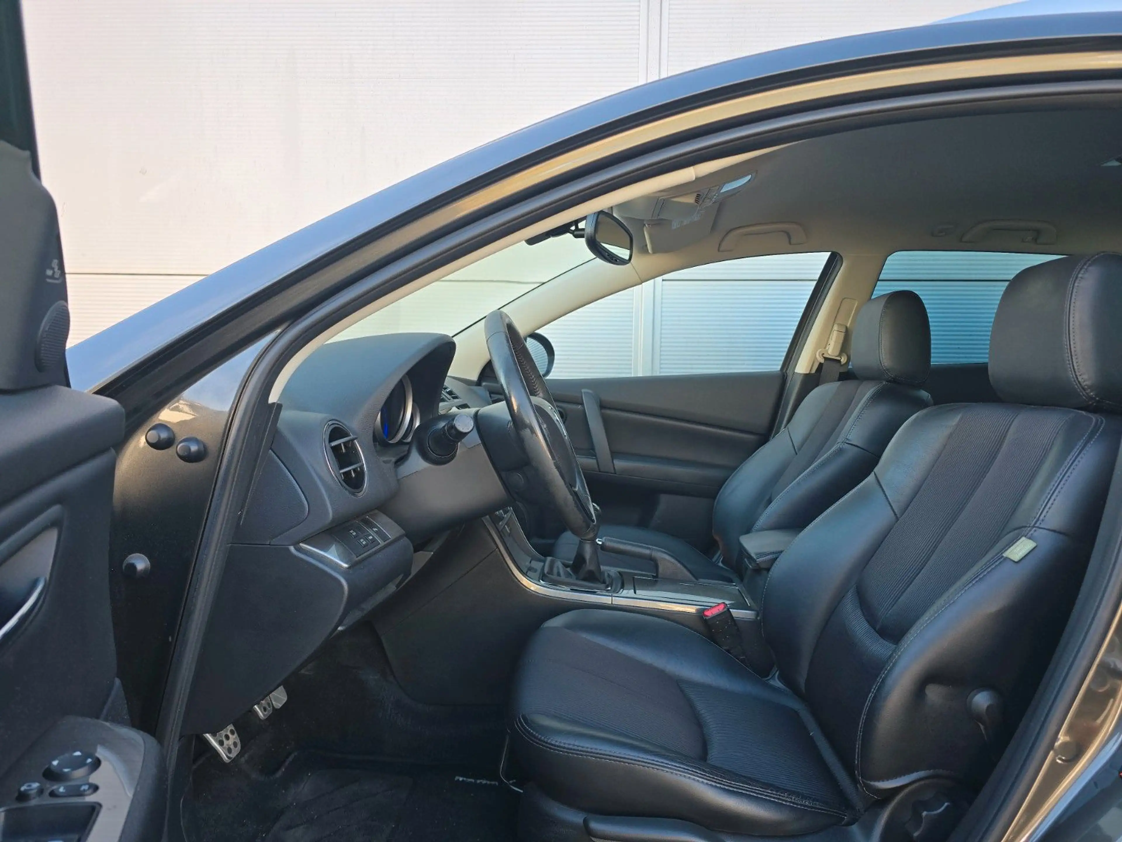 Mazda 6 2.0 Sports-Line — photo 13
